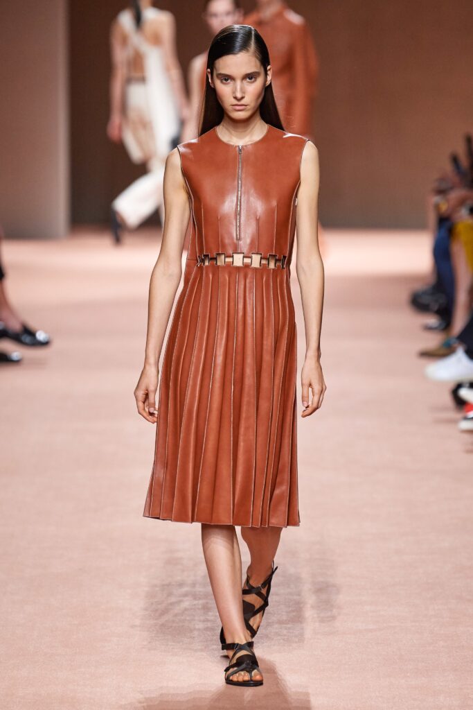 PLEATS THANK YOU β HERMES