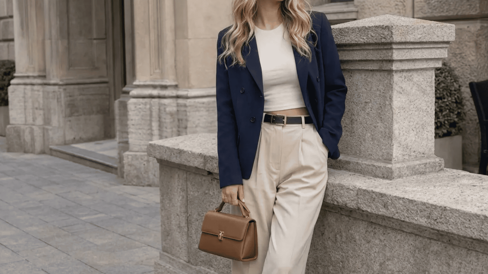 Beige and navy outfit with neutral top and brown bag, showing a balanced 3 color rule look for everyday wear