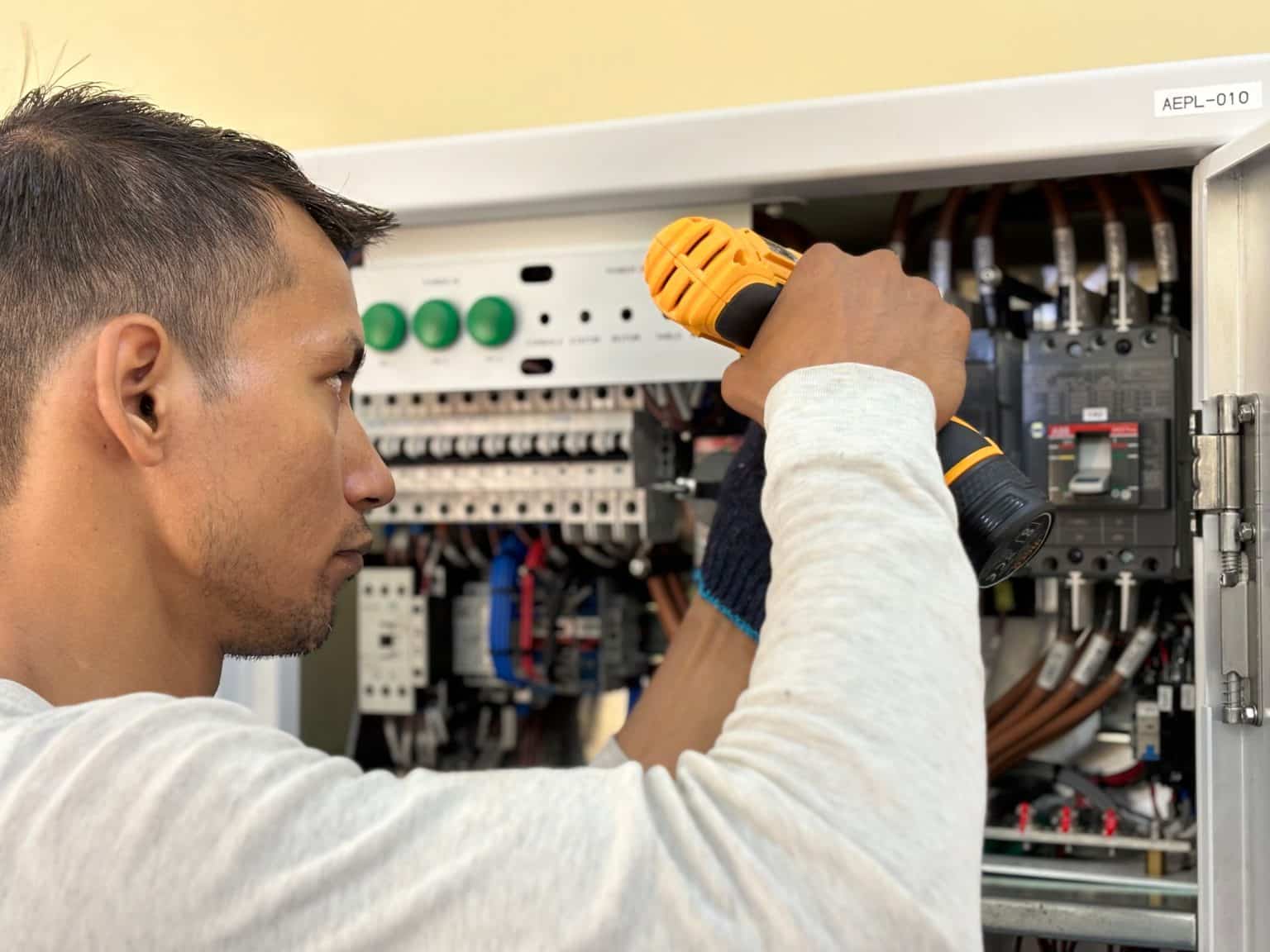 Signs Your Tulsa Home's Electrical Panel Is Overdue for an Upgrade