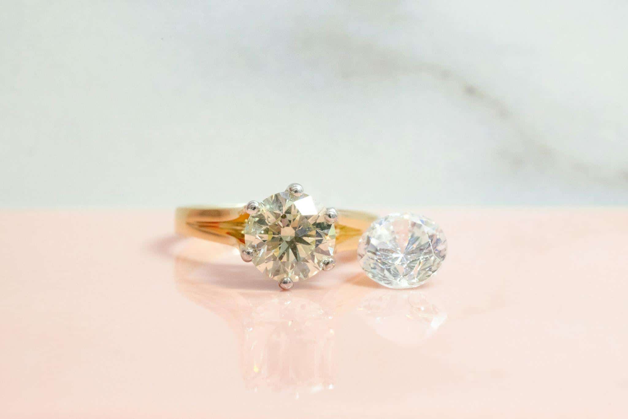 5 Chic Outfits That Highlight Your Engagement Ring