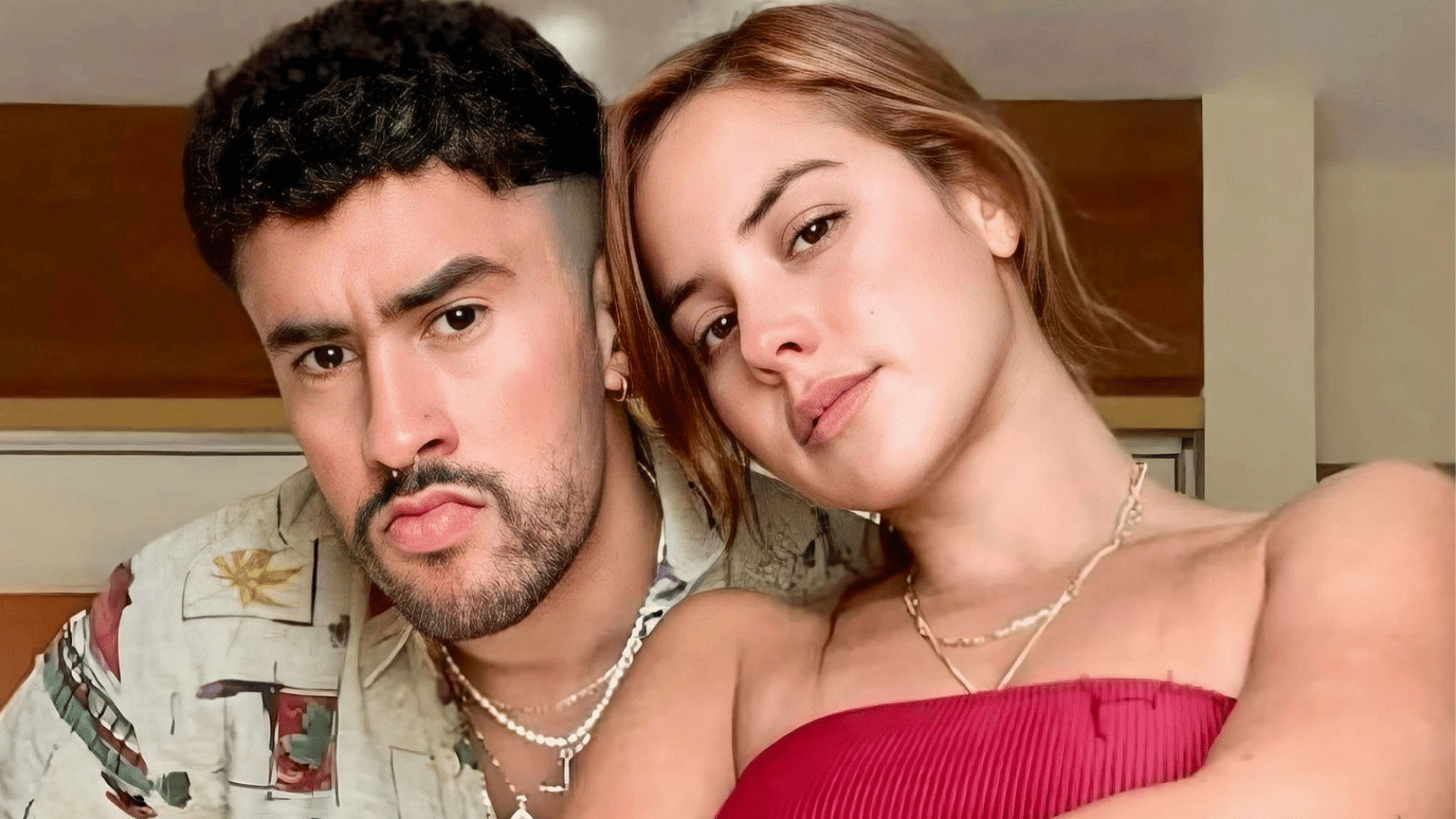 Bad Bunny dating history featuring Bad Bunny and Gabriela Berlingeri posing together