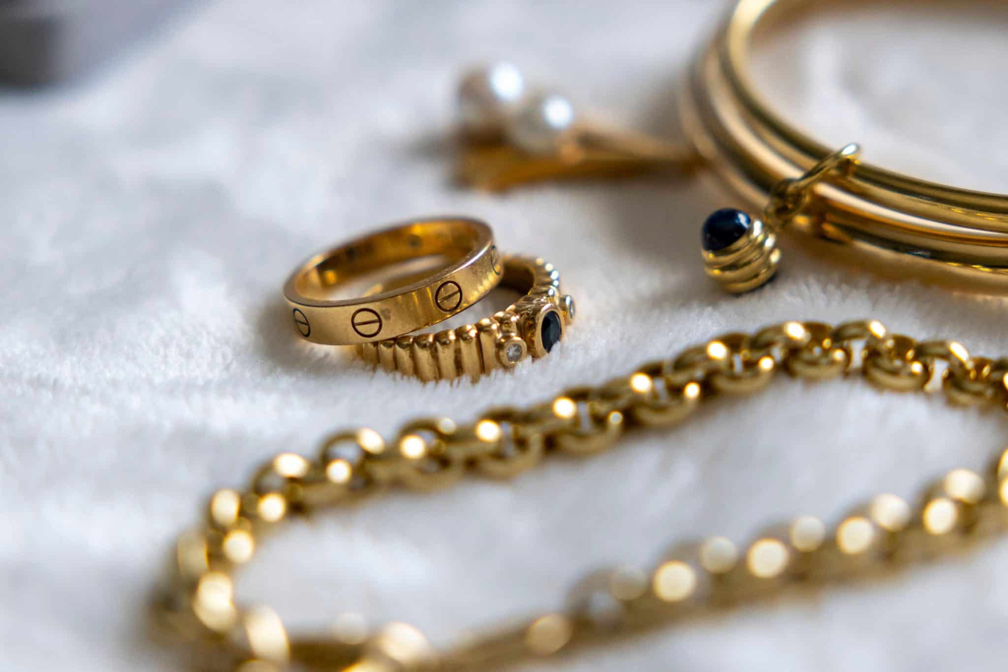 5 Best Bracelets from Le Serey for Building a Capsule Jewelry Collection in 2026
